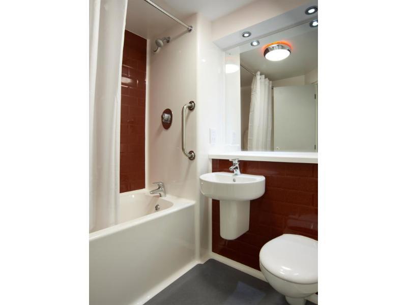 Travelodge Wadebridge Luaran gambar