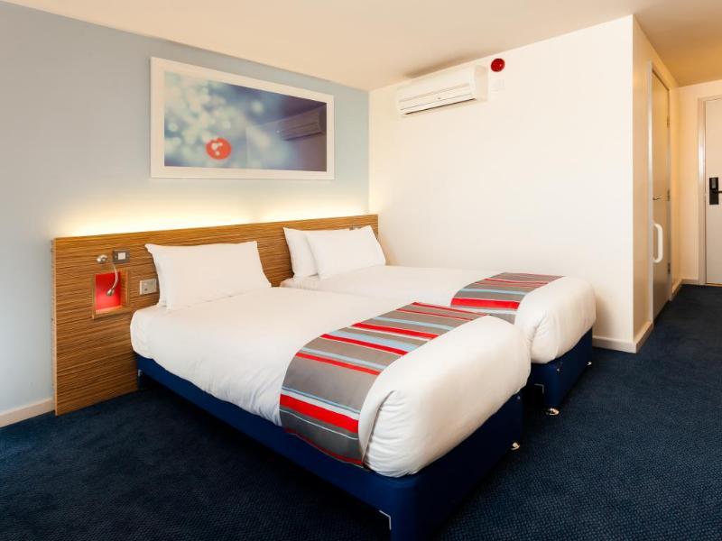 Travelodge Wadebridge Luaran gambar